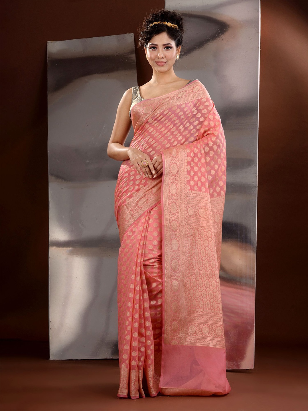 

Charukriti Woven Design Zari Saree, Pink