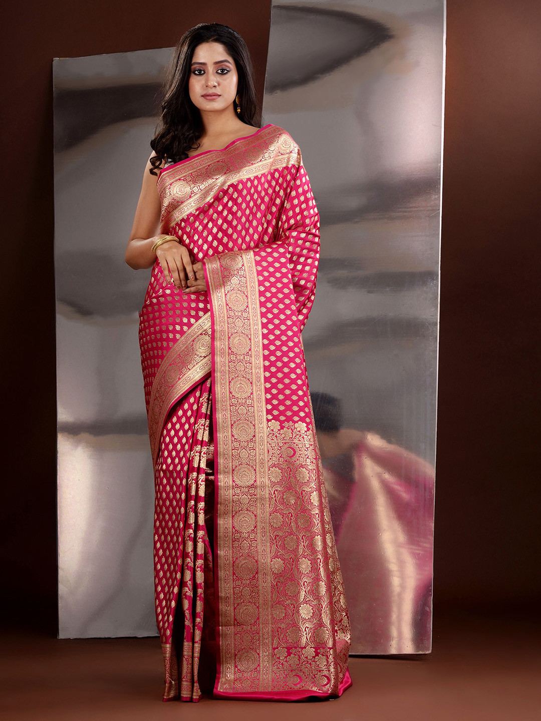 

Charukriti Ethnic Motifs Zari Silk Blend Banarasi Saree, Pink