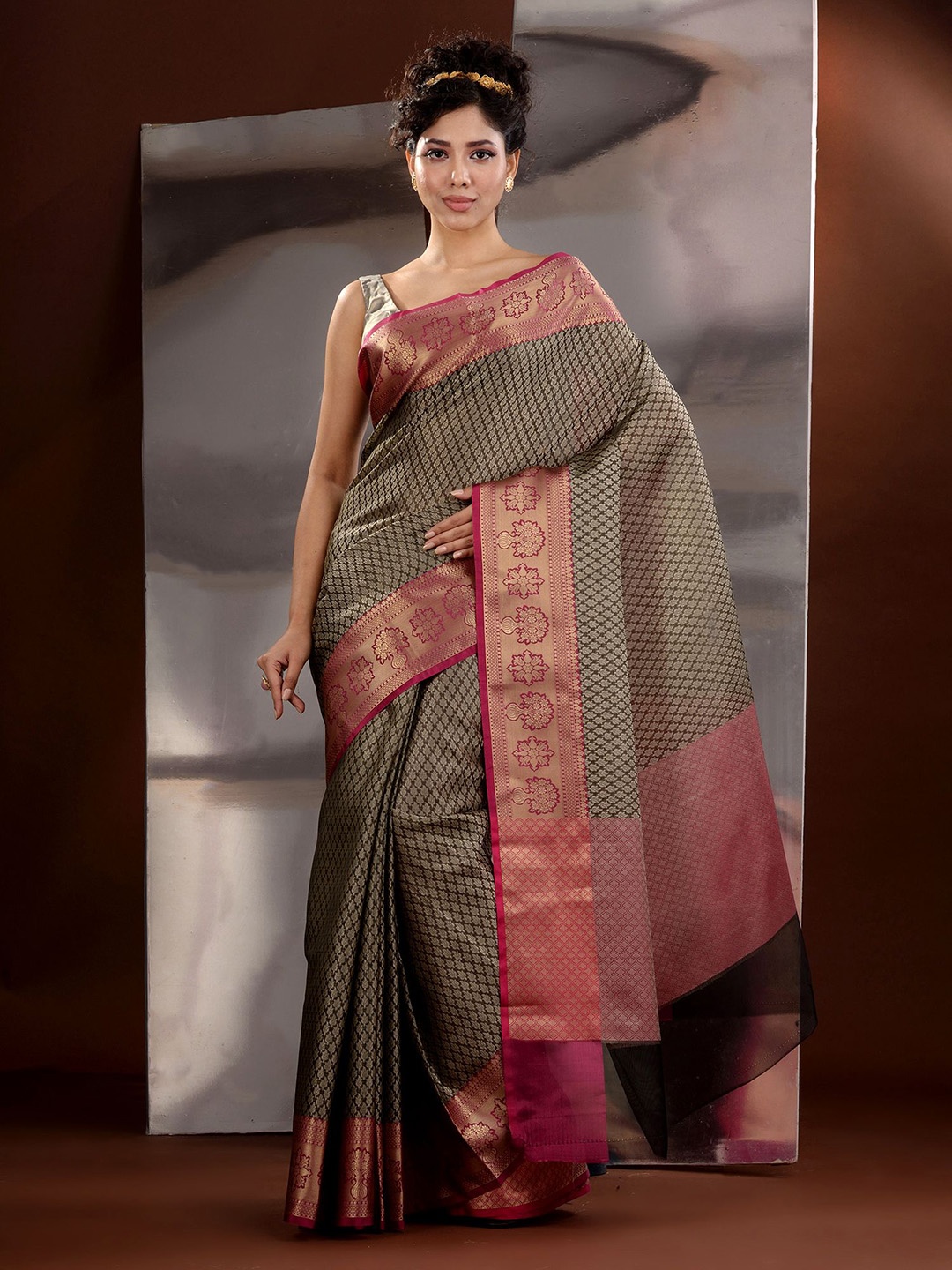 

Charukriti Woven Design Zari Saree, Grey