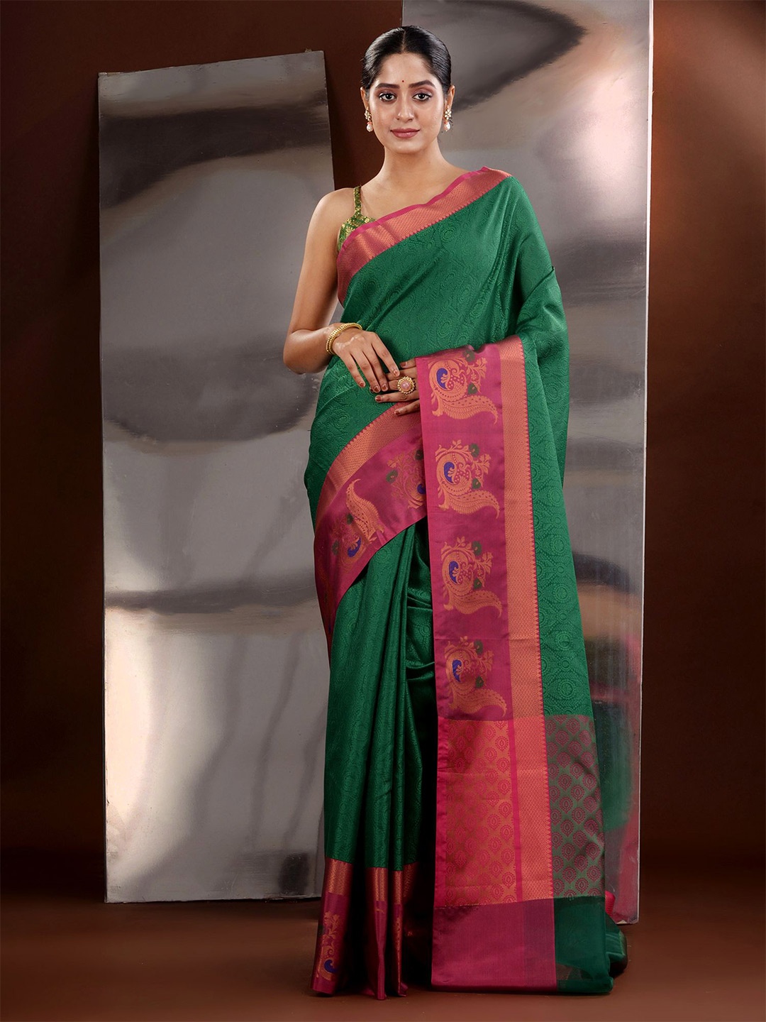 

Charukriti Woven Design Zari Silk Blend Saree, Green