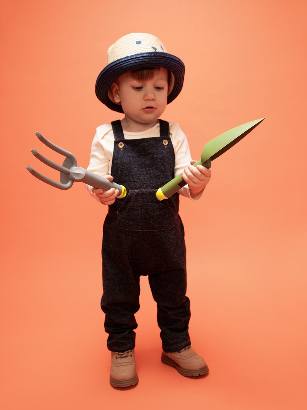 

DeFacto Infants Boys T-shirt with Dungaree, Cream