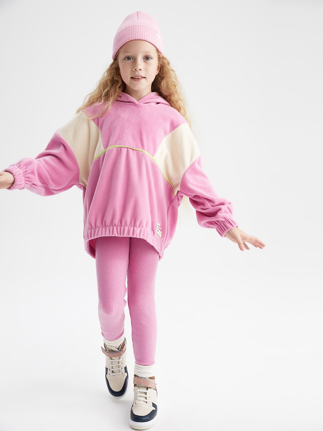 

DeFacto Girls Colourblocked Hooded Sweatshirt With Leggings, Pink