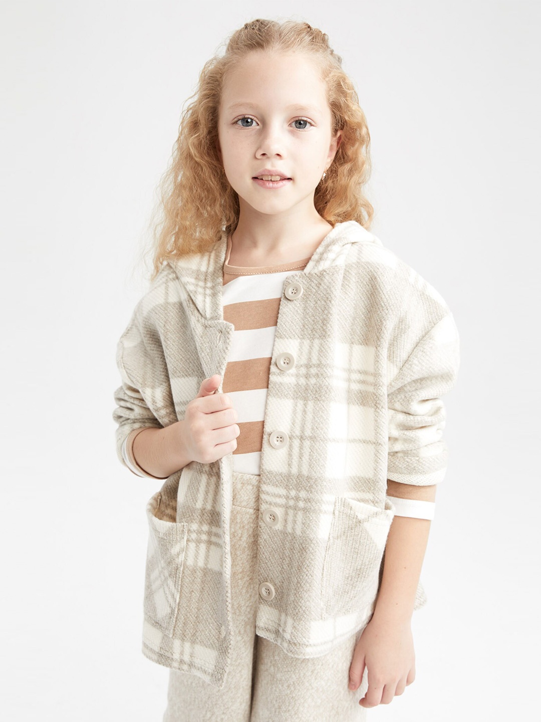 

DeFacto Girls Checked T-shirt and Shirt with Trousers, Beige
