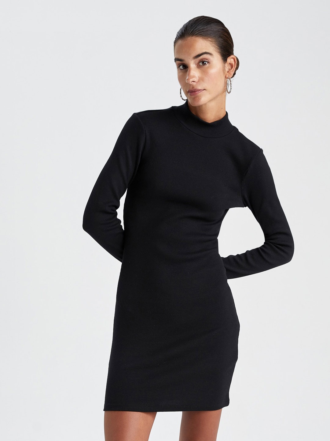 

DeFacto Ribbed Long Sleeves Sheath Mini Dress, Black