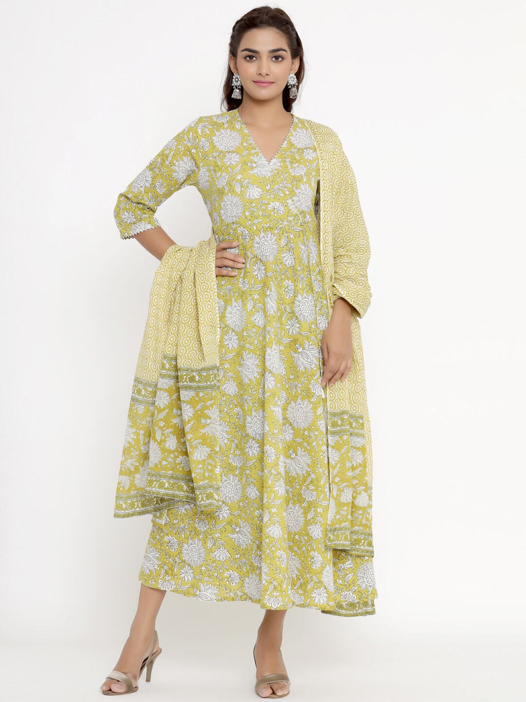 

MIRAVAN Women Floral Printed Gotta Patti Anarkali Cotton Kurta With Dupatta, Yellow