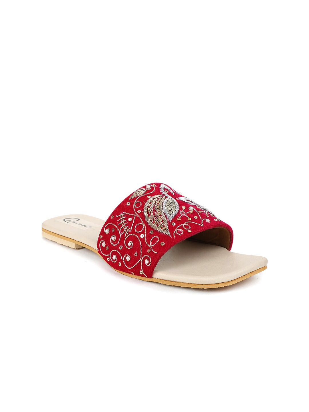 

The Desi Dulhan Women Embellished Ethnic Open Toe Flats, Magenta