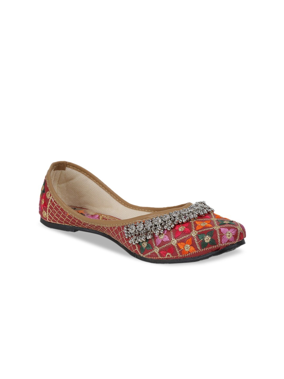 

The Desi Dulhan Women Embellished Ethnic Mojaris, Maroon