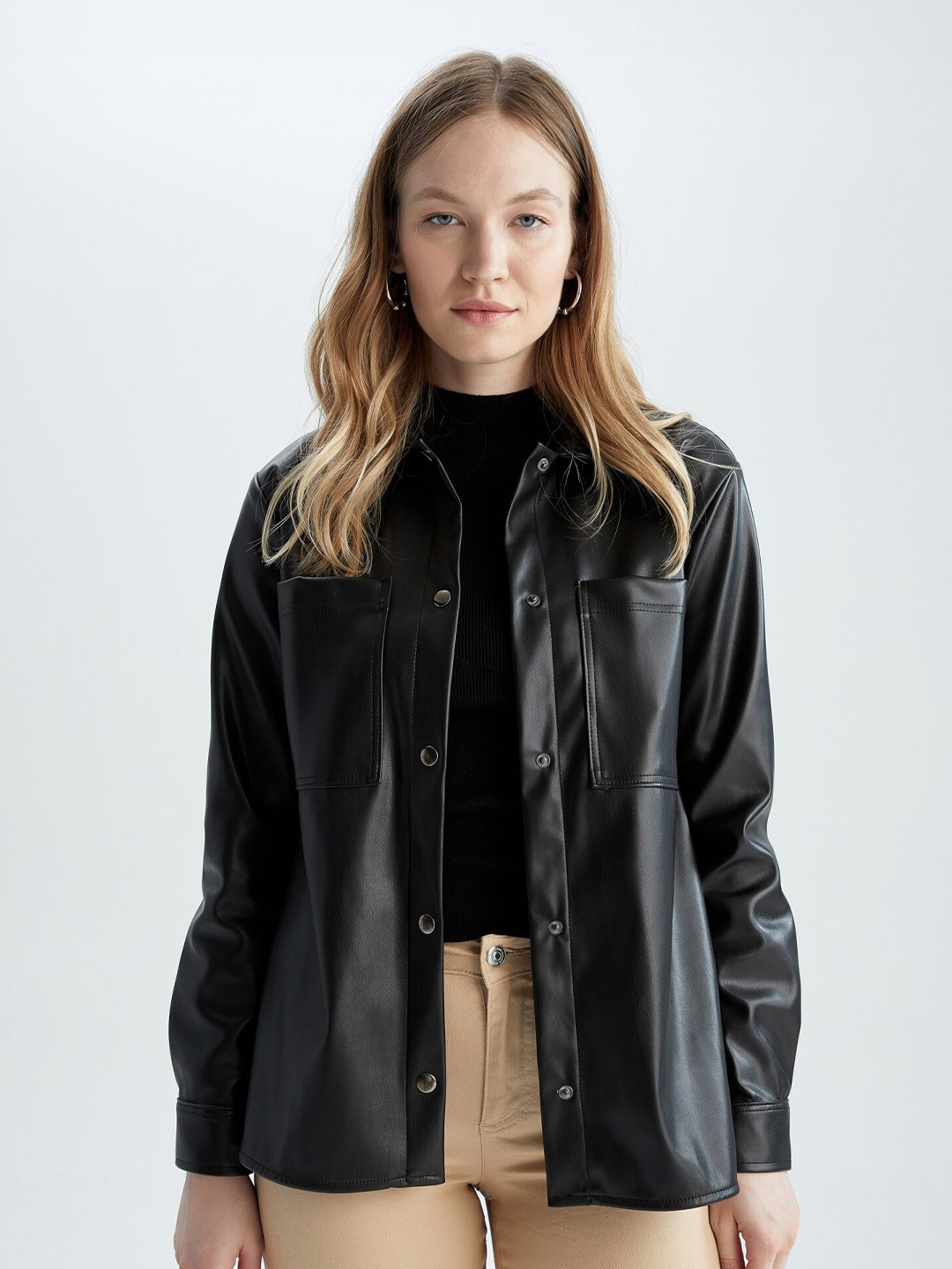 

DeFacto Women Casual Shacket, Black