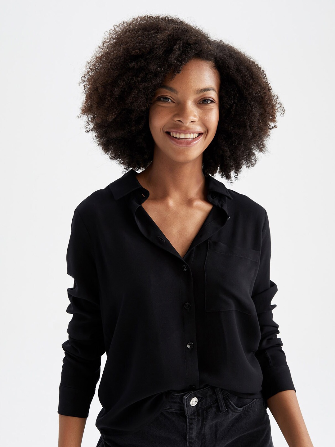 

DeFacto Women Cutaway Collar Casual Shirt, Black