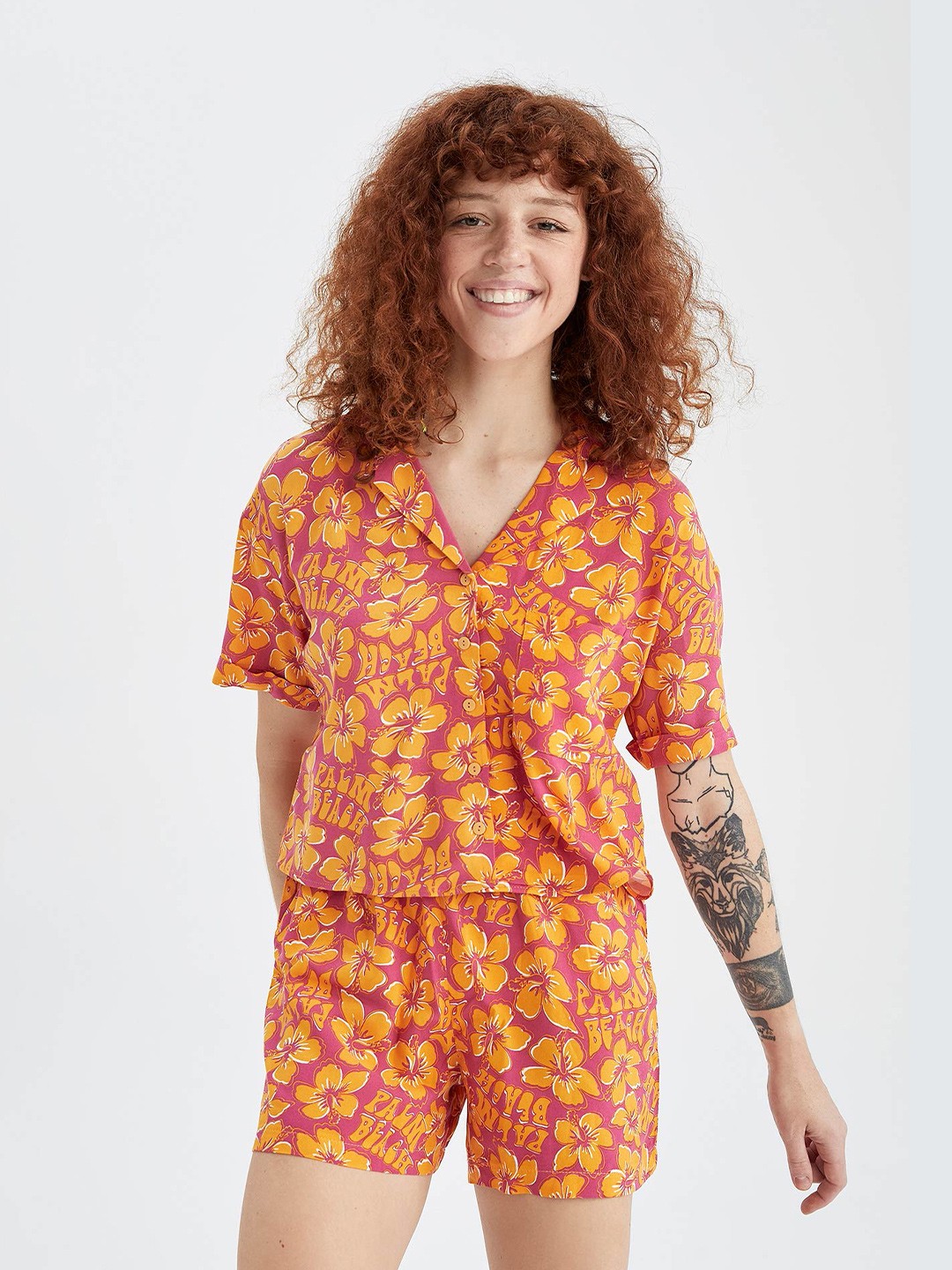 

DeFacto Women Floral Printed Casual Shirt, Orange
