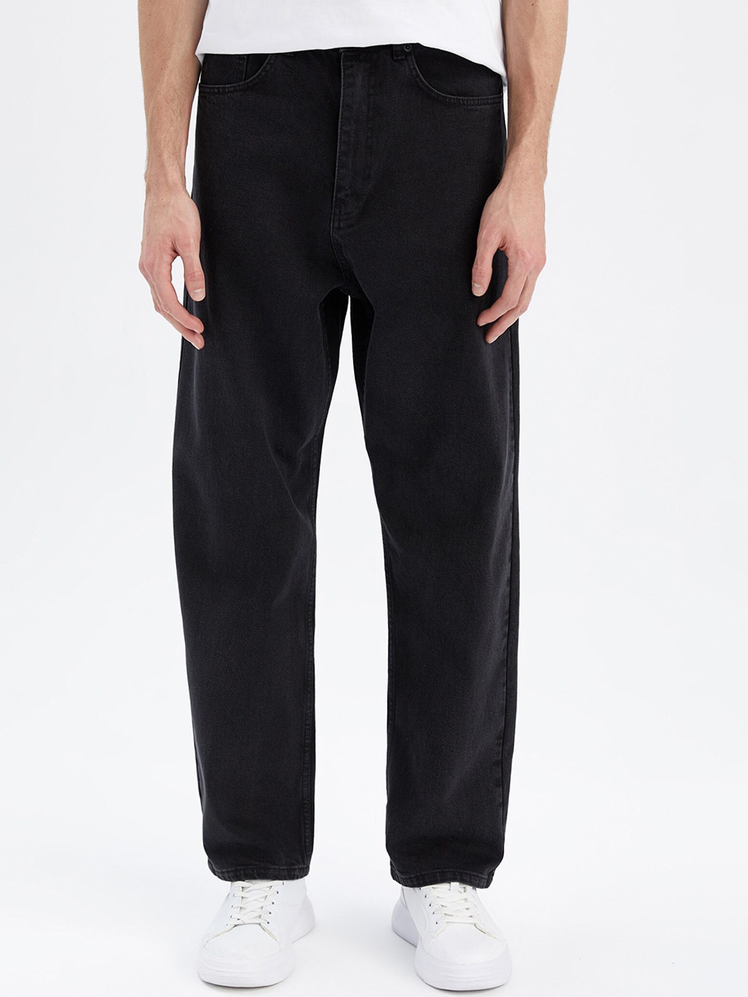 

DeFacto Men Mid Rise Clean Look Pure Cotton Jeans, Black
