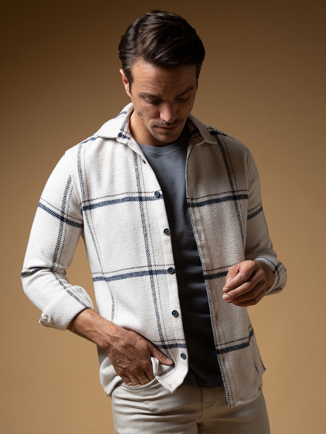 

DeFacto Men Checked Cutaway Collar Casual Shacket, Na