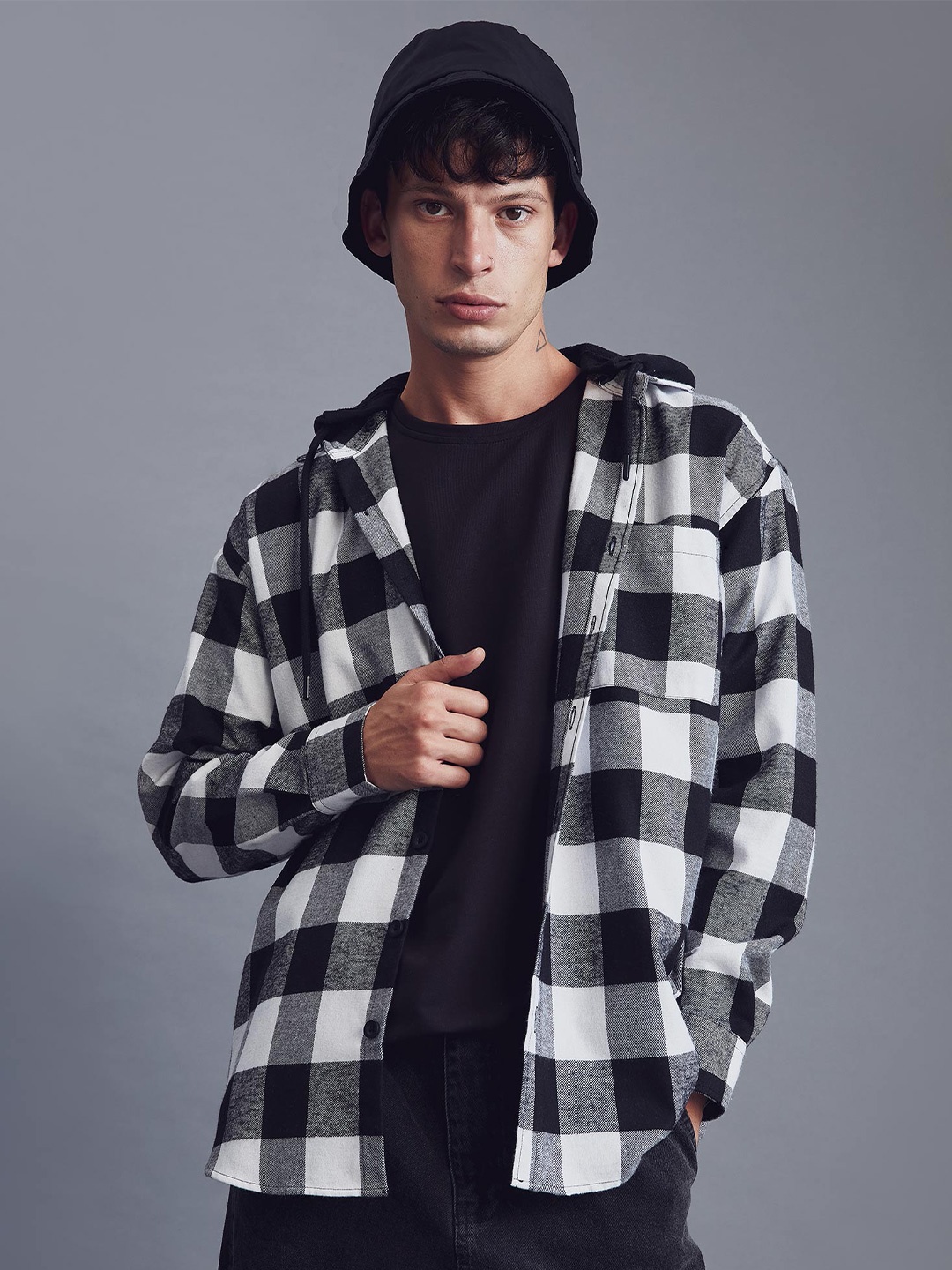 

DeFacto Men Buffalo Checked Casual Shacket, Black