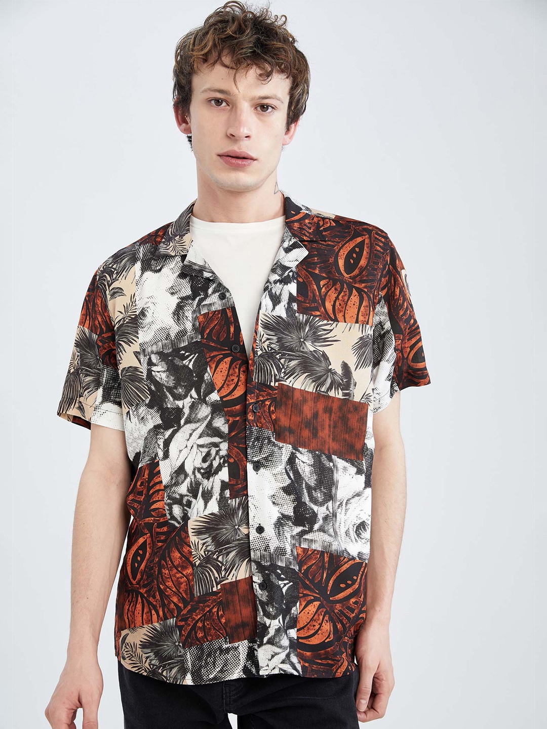 

DeFacto Men Floral Printed Casual Shirt, Brown