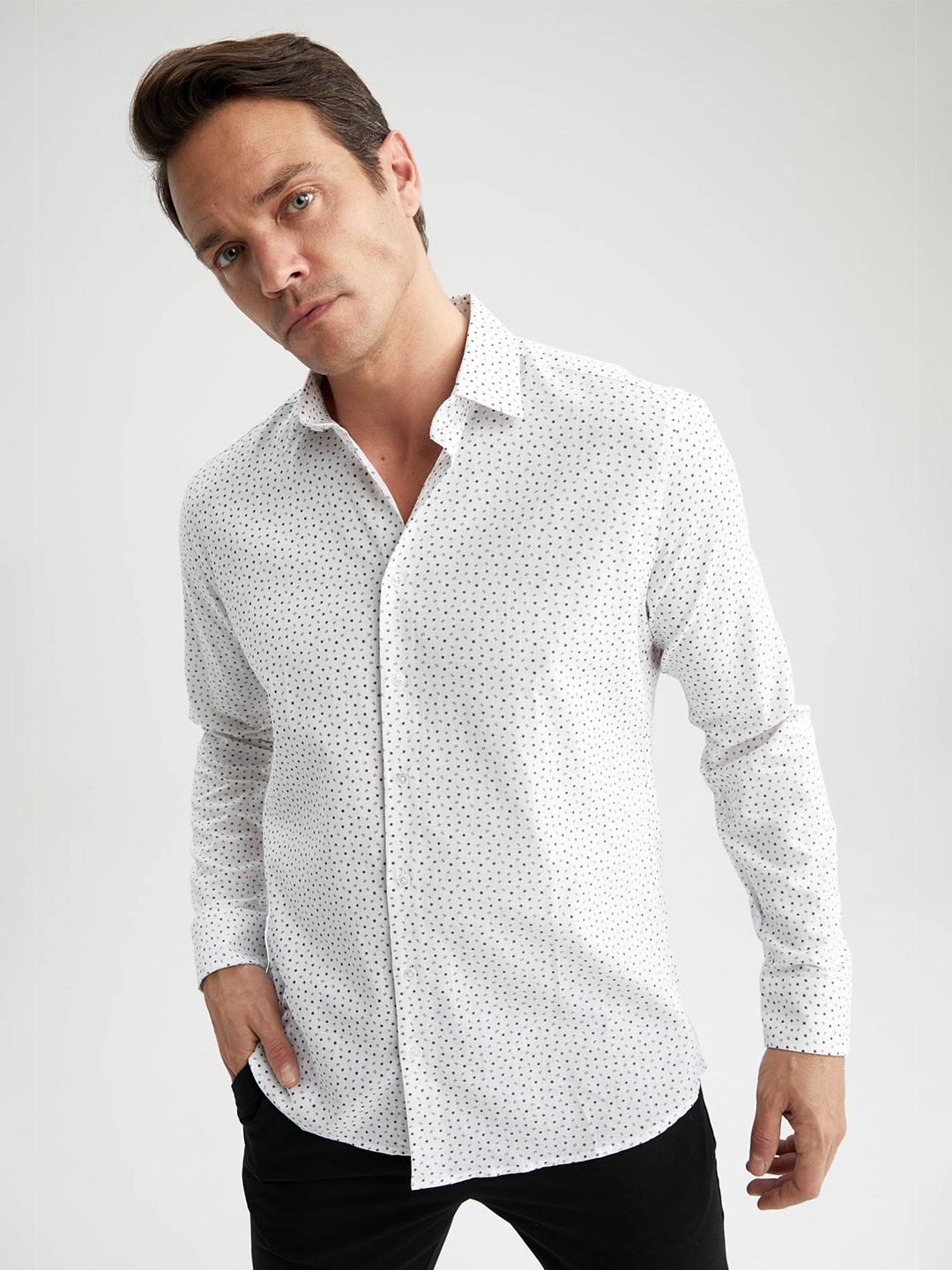 

DeFacto Men Printed Pure Cotton Casual Shirt, White