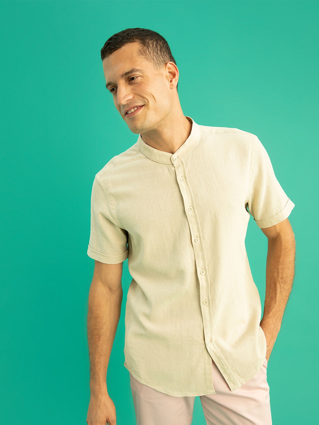 

DeFacto Men Pure Cotton Mandarin Collar Casual Shirt, Beige