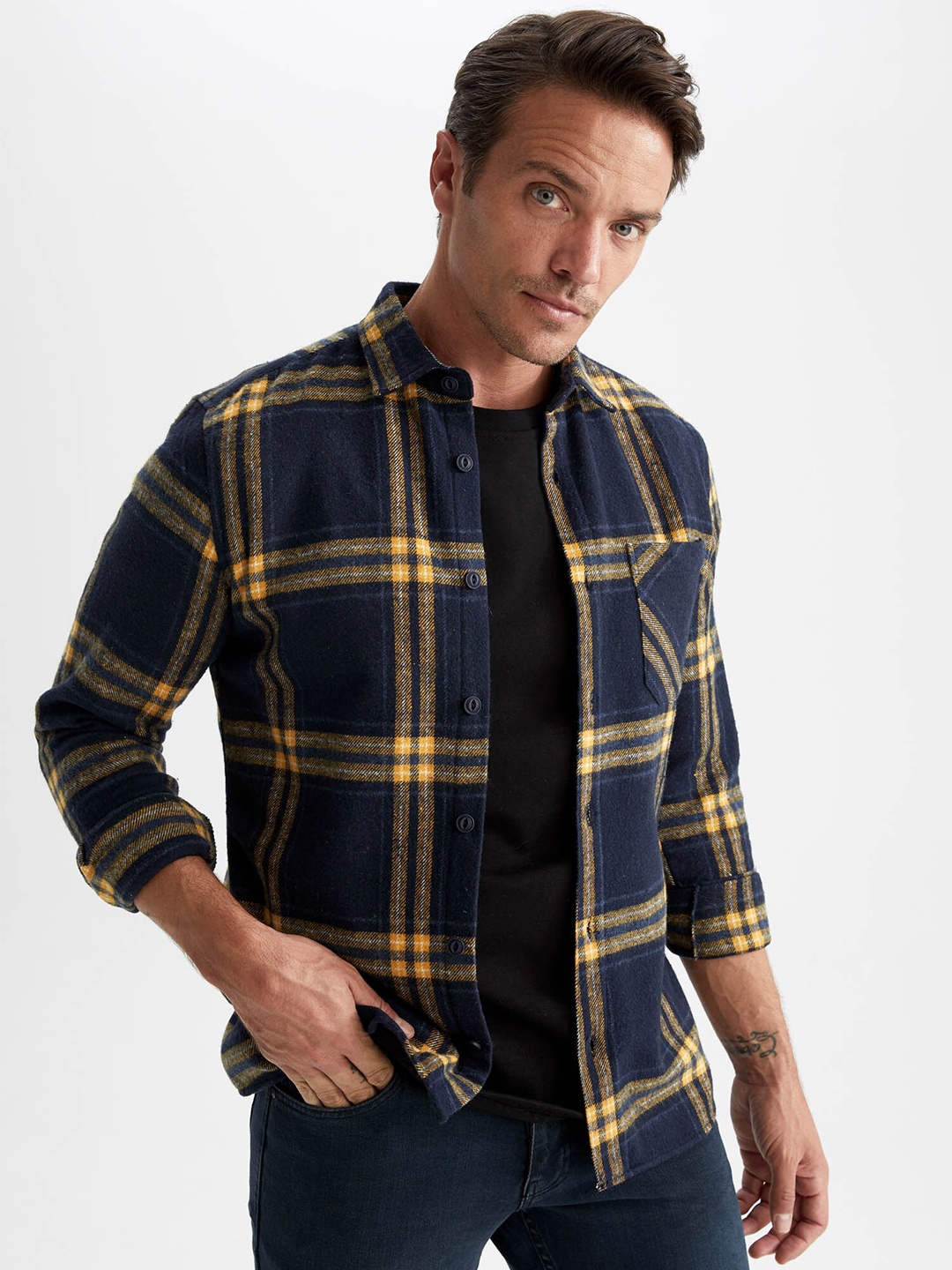 

DeFacto Men Tartan Checks Checked Long Sleeves Casual Shirt, Navy blue