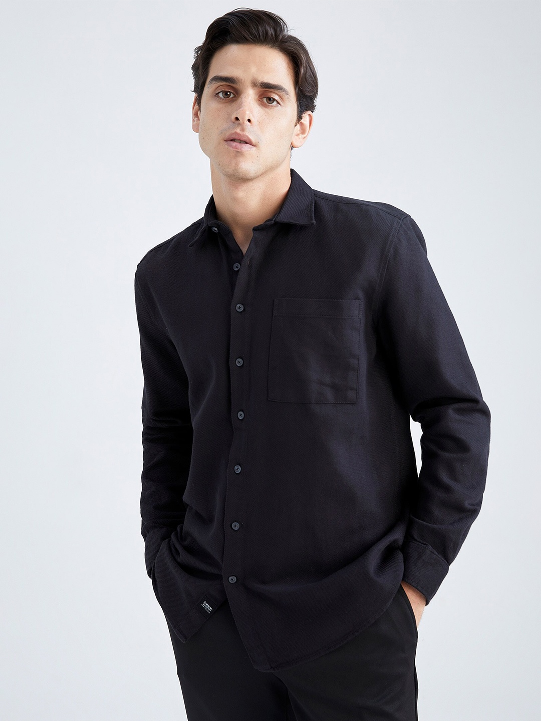 

DeFacto Men Solid Pure Cotton Long Sleeves Casual Shirt, Black