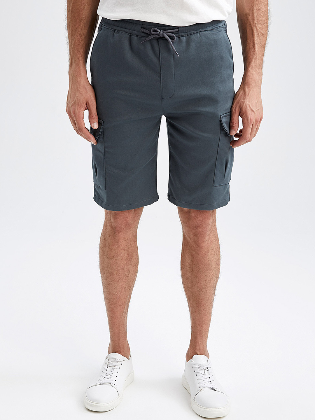

DeFacto Men Cotton Cargo Shorts, Grey