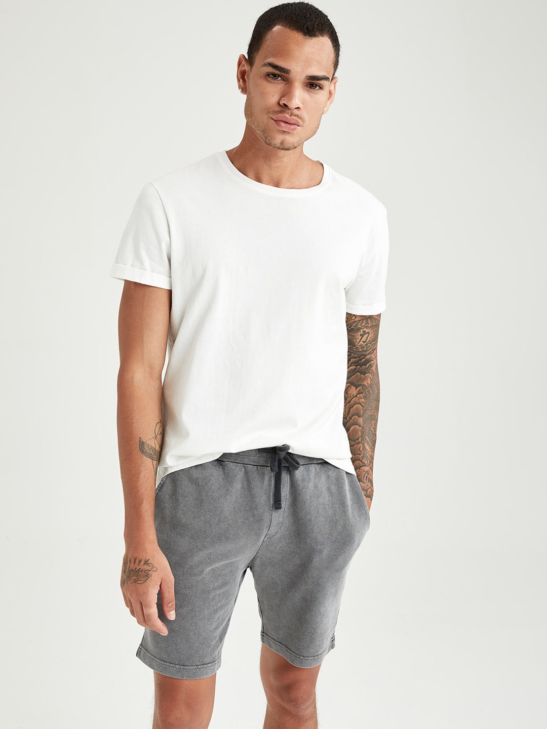 

DeFacto Men Cotton Mid Rise Shorts, Grey