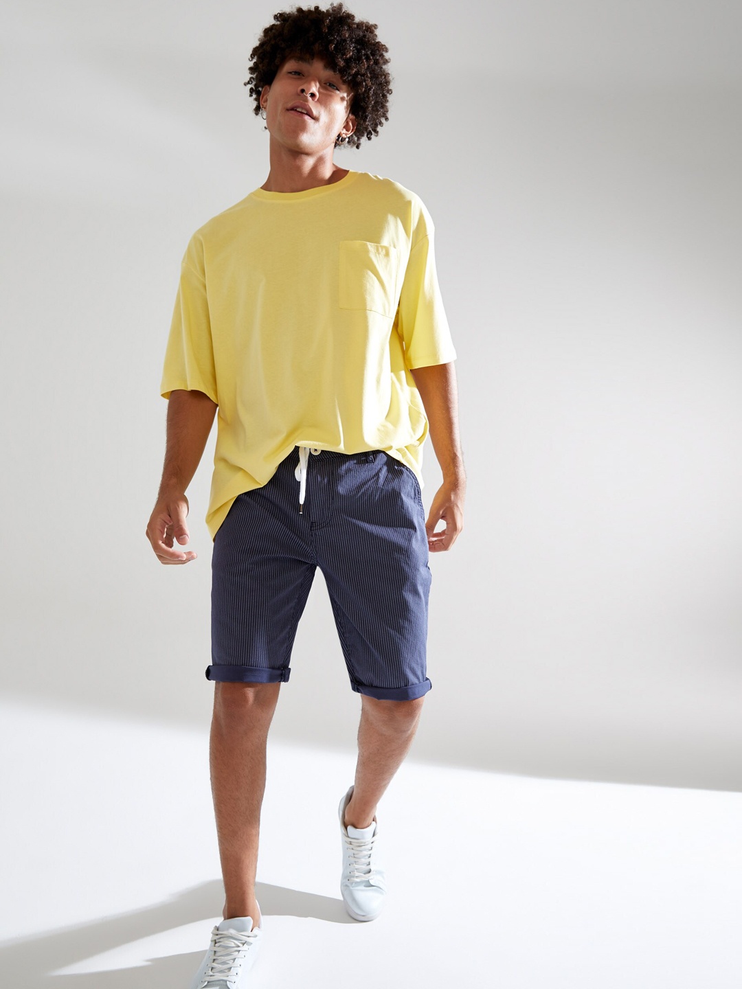 

DeFacto Men Cotton Mid Rise Shorts, Navy blue