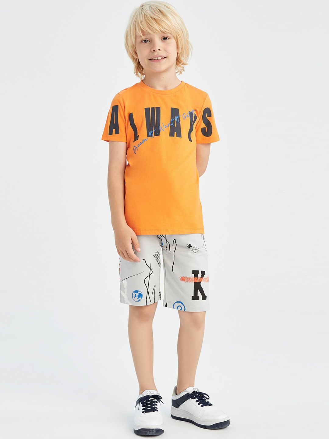 

DeFacto Boys Conversational Printed Shorts, Grey