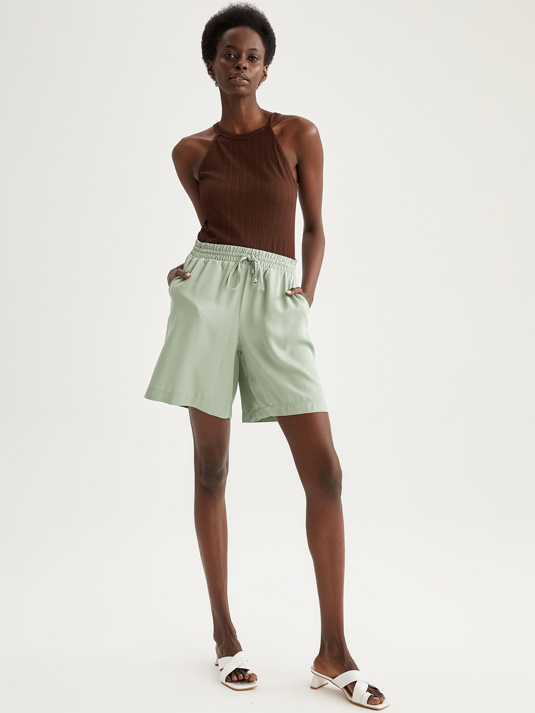 

DeFacto Women High-Rise Regular Fit Shorts, Sea green