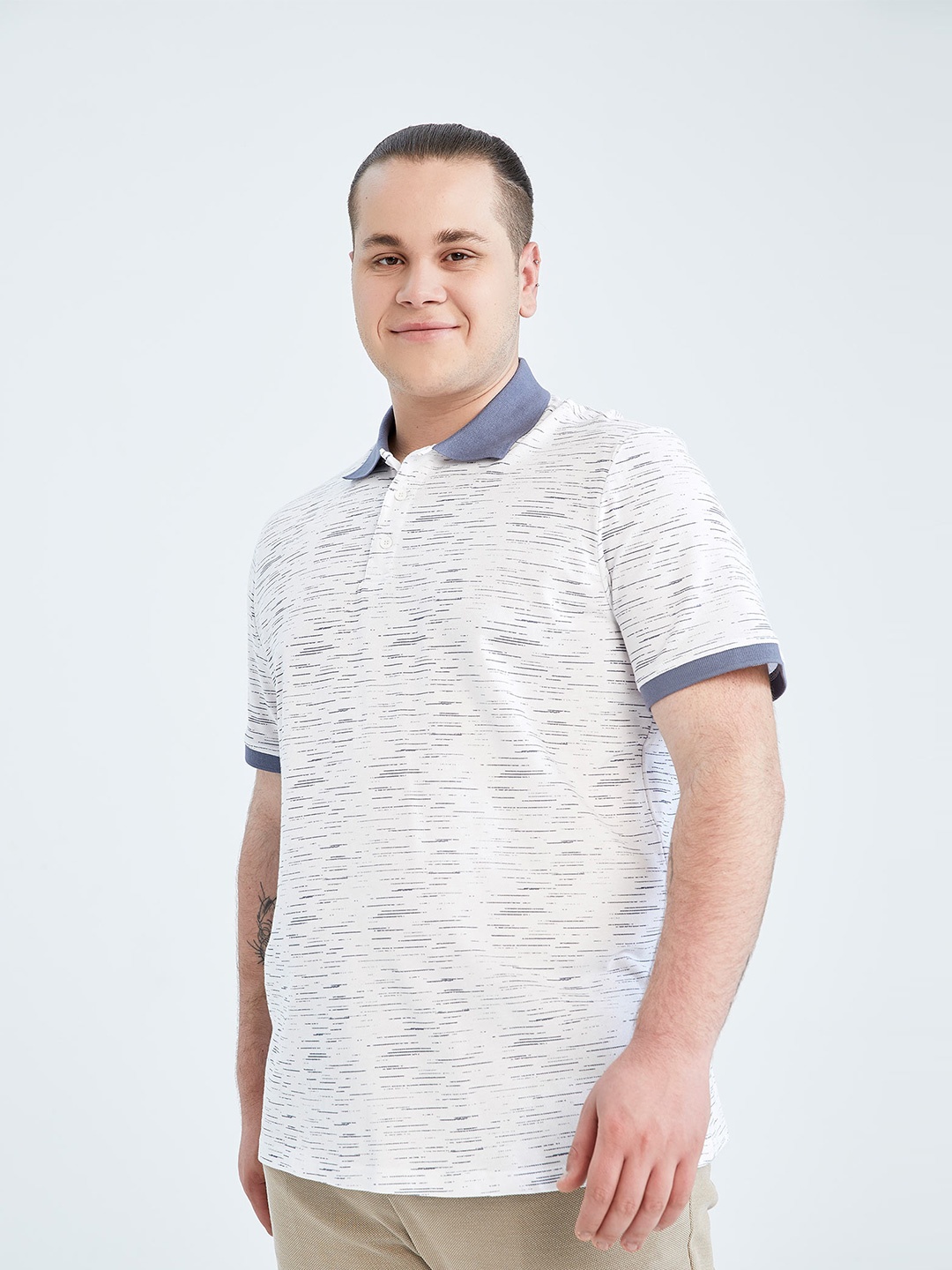 

DeFacto Men Striped Pure Cotton Polo Collar T-shirt, Grey