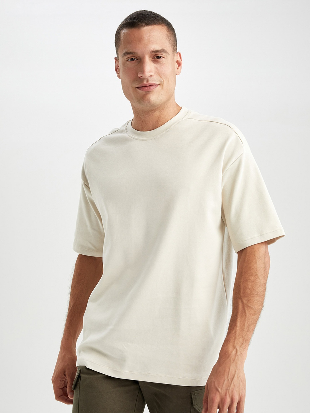 

DeFacto Men Extended Sleeves Pure Cotton T-shirt, Beige