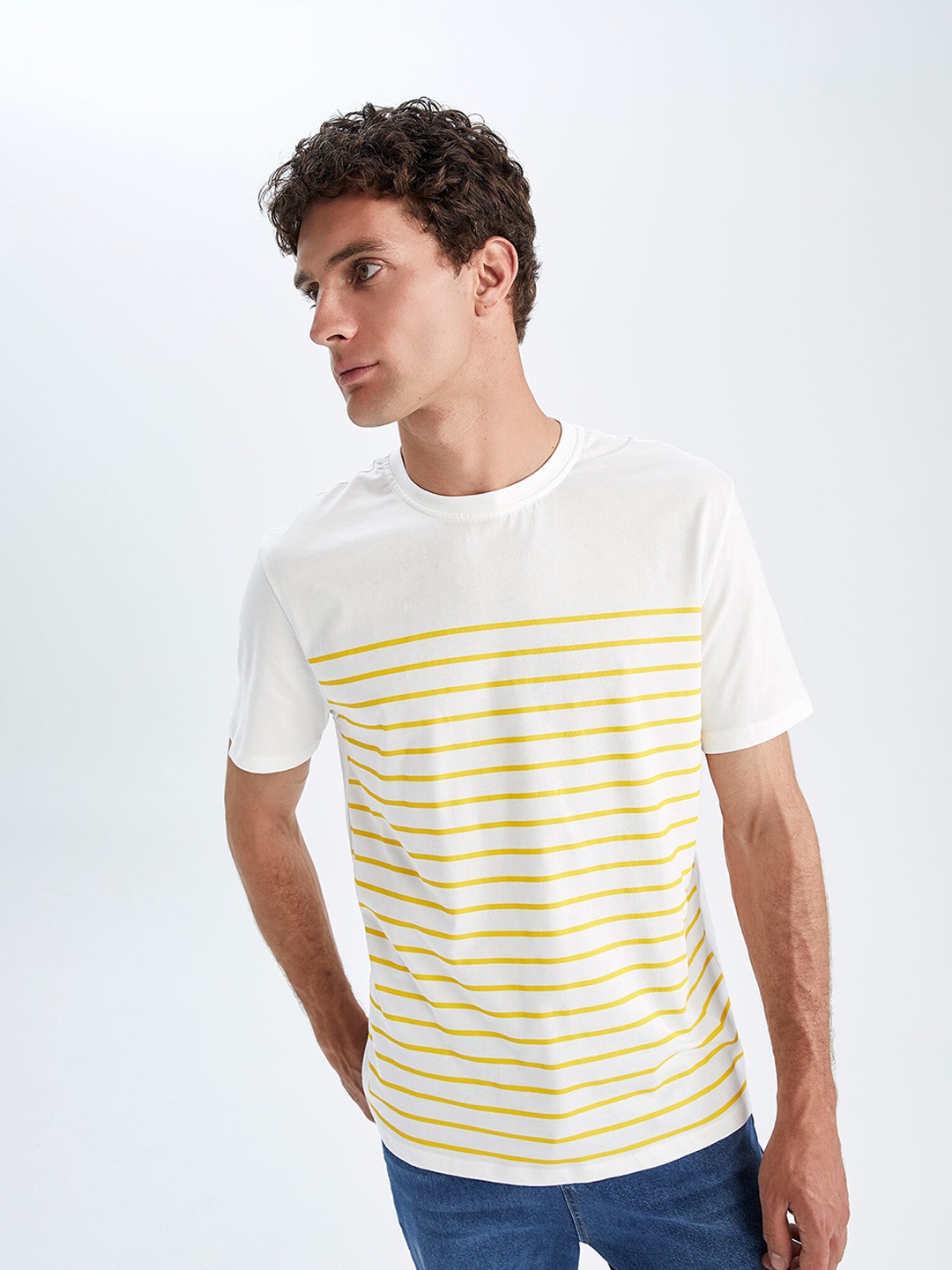 

DeFacto Men Pure Cotton Striped T-shirt, Yellow