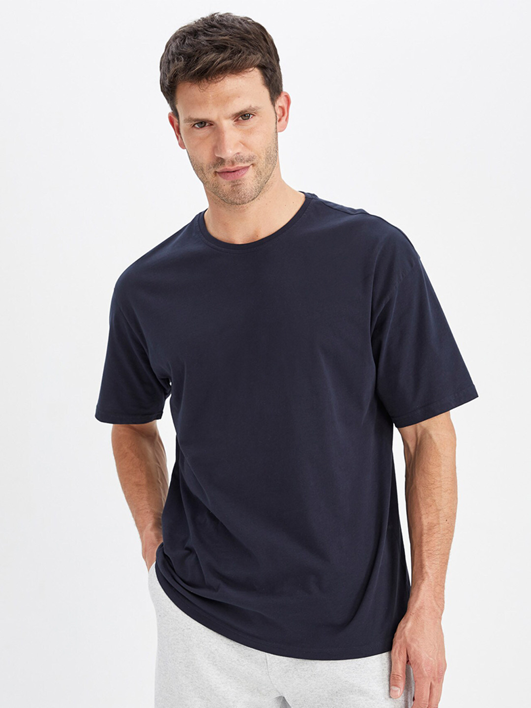 

DeFacto Men Cotton Round Neck T-shirt, Navy blue