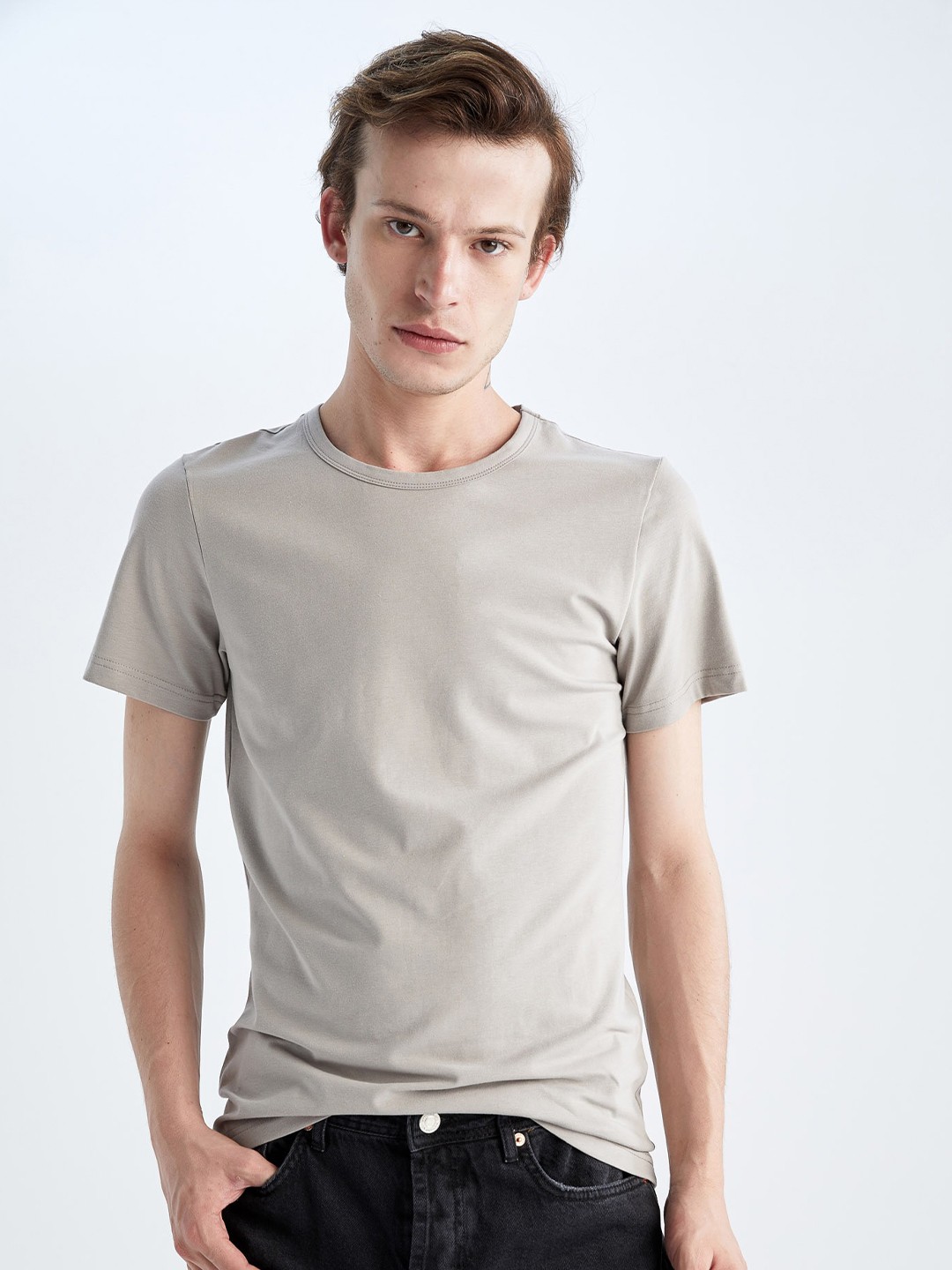 

DeFacto Men Round Neck T-shirt, Grey