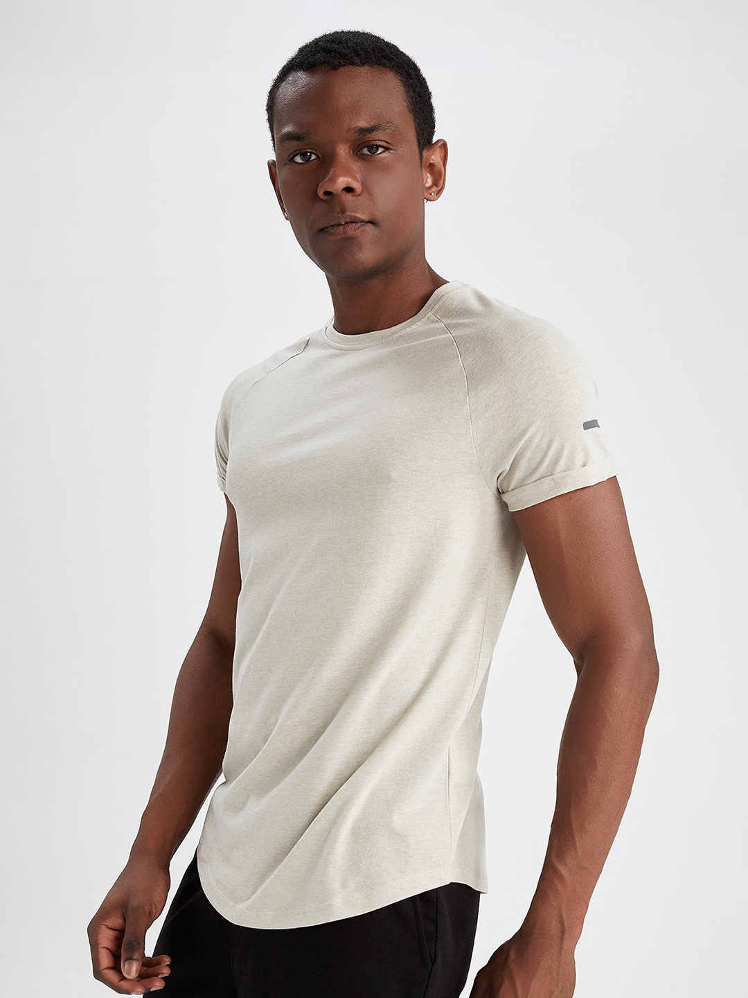 

DeFacto Men Regular Fit Raglan Sleeves T-shirt, Grey melange