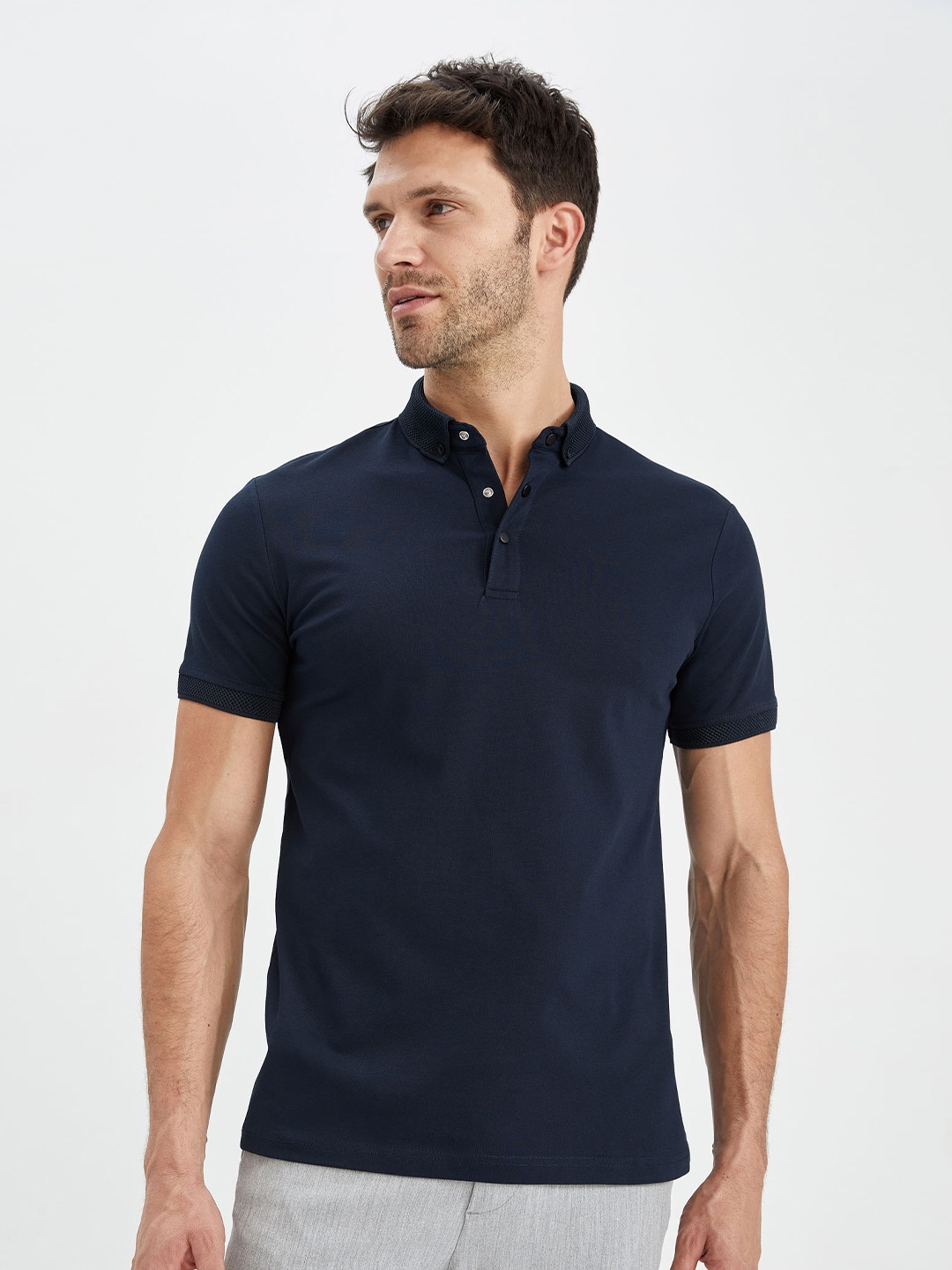 

DeFacto Men Pure Cotton Polo Collar T-shirt, Navy blue