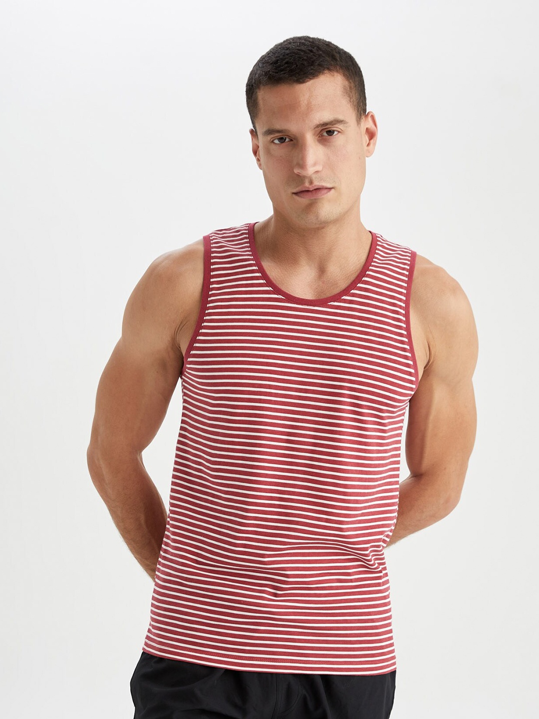 

DeFacto Men Pure Cotton Striped T-shirt, Red