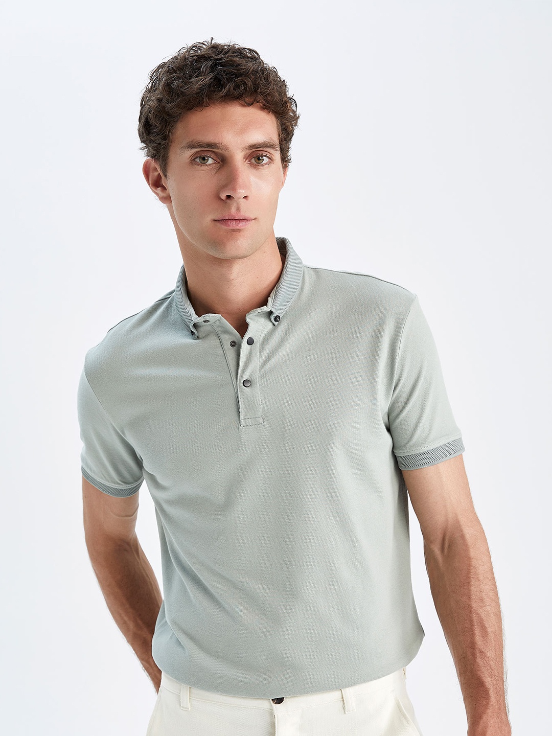 

DeFacto Men Polo Collar T-shirt, Green