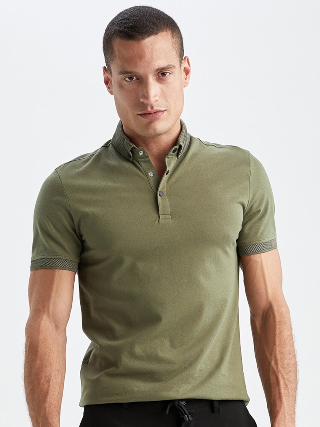 

DeFacto Men Regular Fit Short Sleeves Polo Collar T-shirt, Olive