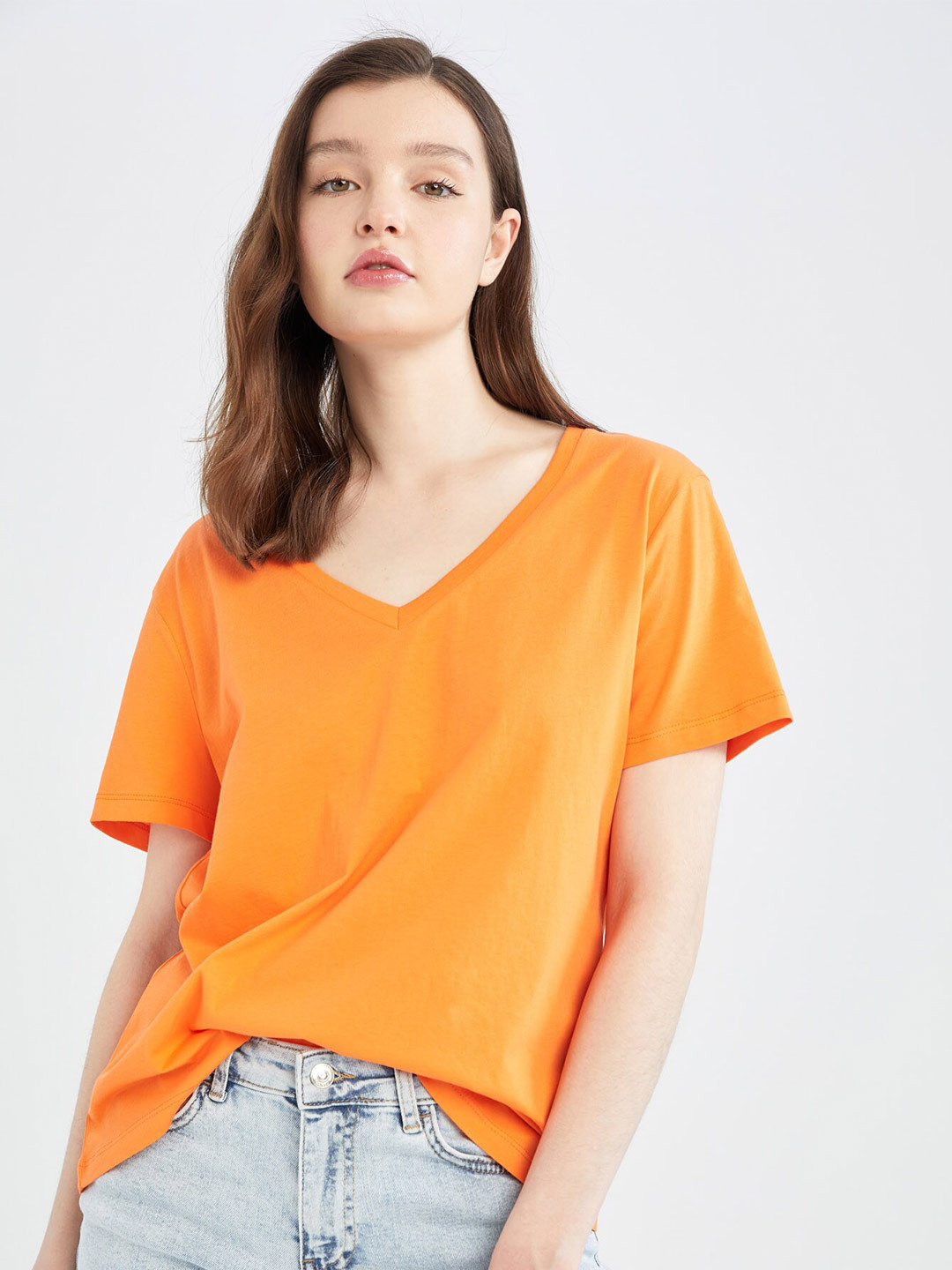 

DeFacto Women V-Neck Drop-Shoulder Sleeves T-shirt, Na