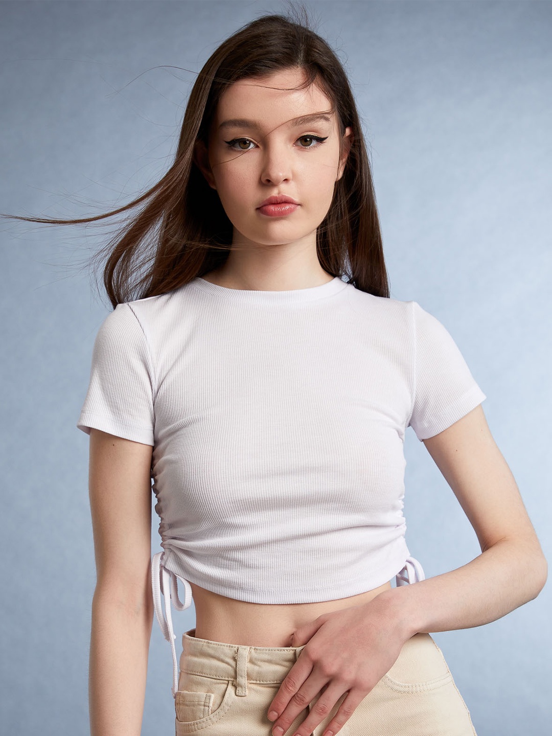 

DeFacto Women Solid Crop Top, White