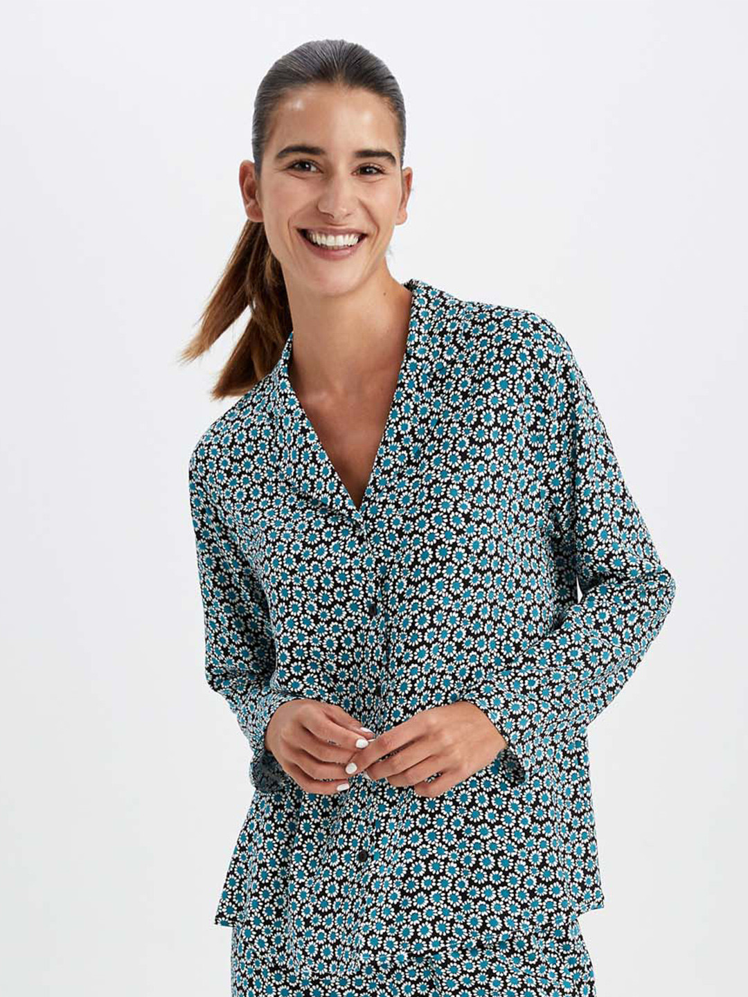 

DeFacto Floral Printed Shirt Style Top, Black