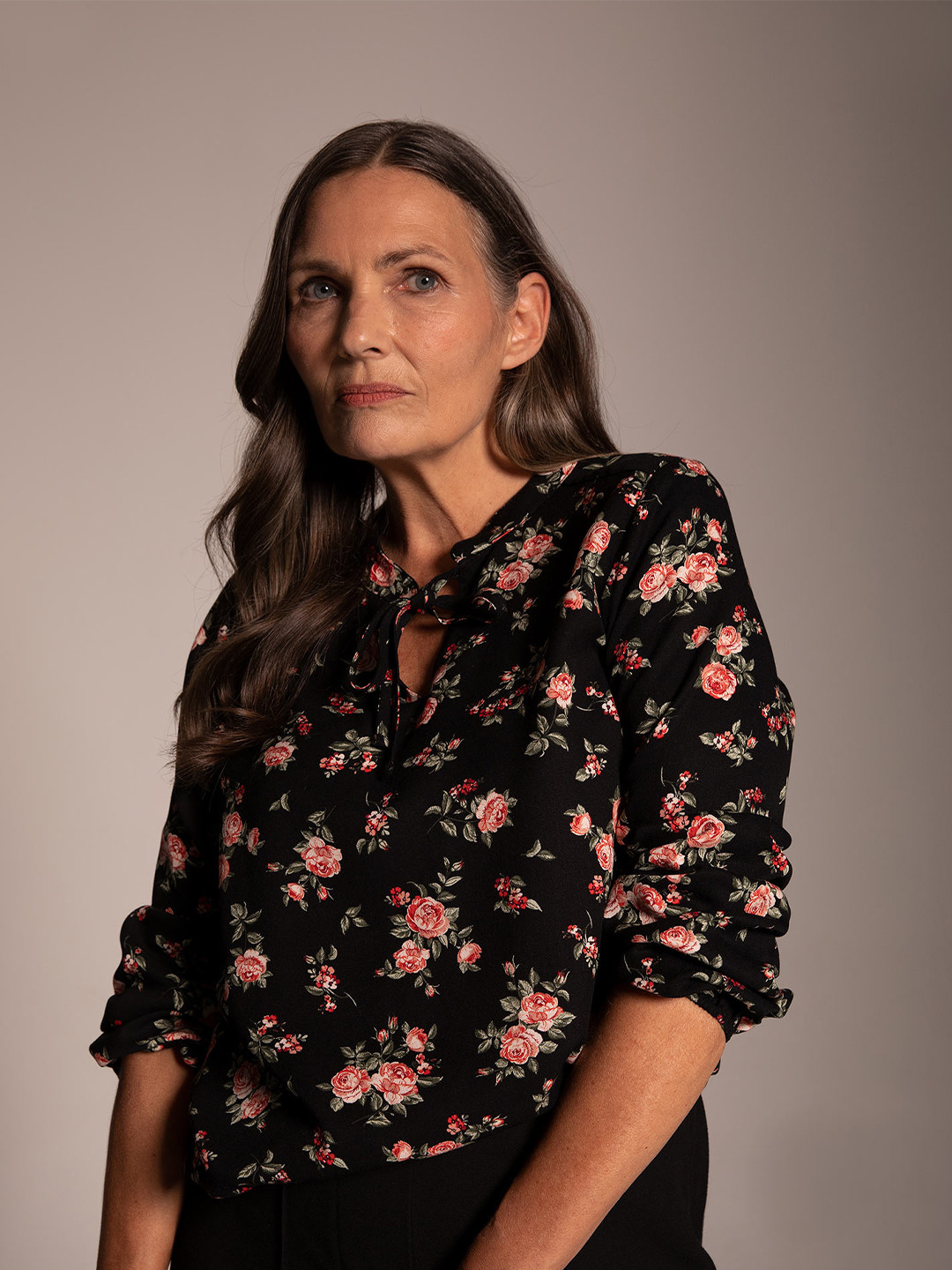 

DeFacto Floral Printed Tie-Up Neck Top, Black