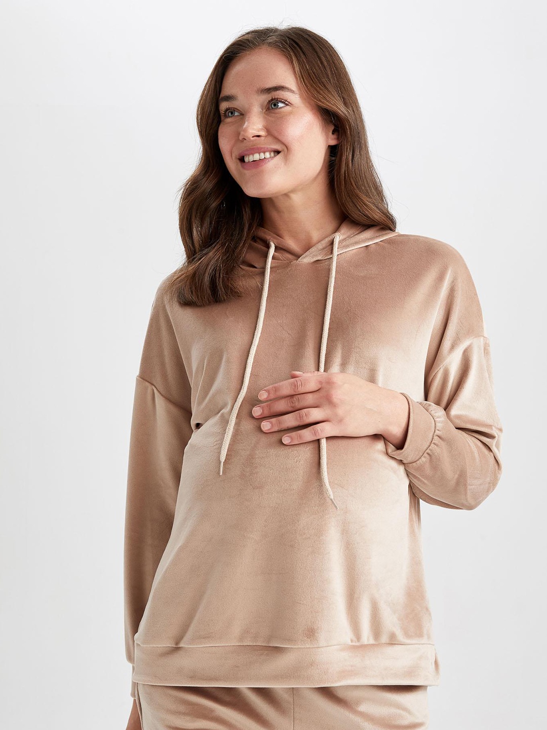 

DeFacto Women Hooded Extended Sleeves Sweatshirt, Camel brown