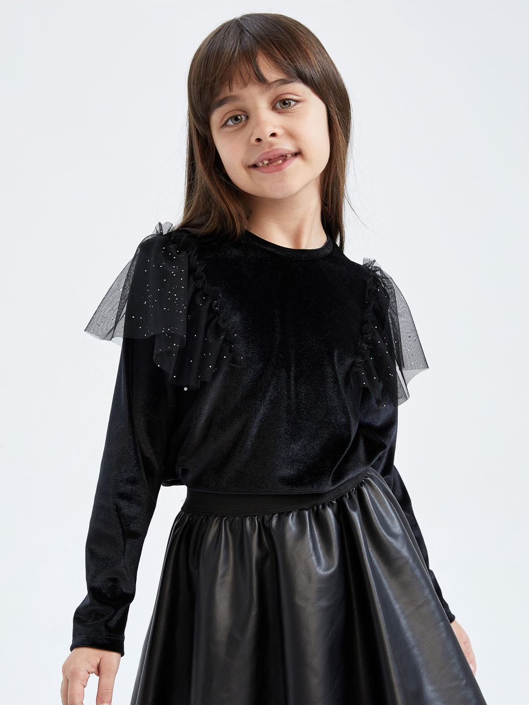 

DeFacto Girls Round Neck Long Sleeves Top, Black