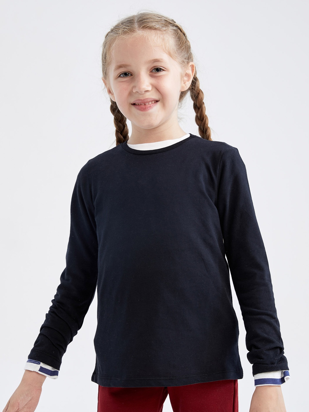 

DeFacto Girls Round Neck Pure Cotton T-Shirt, Black