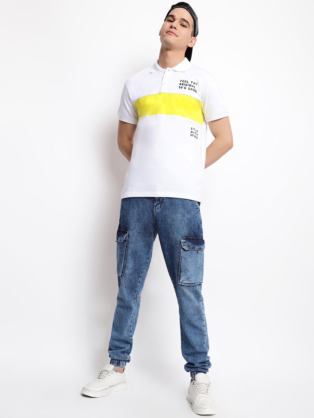 

Belliskey Men Colourblocked Polo Collar Cotton T-shirt, White