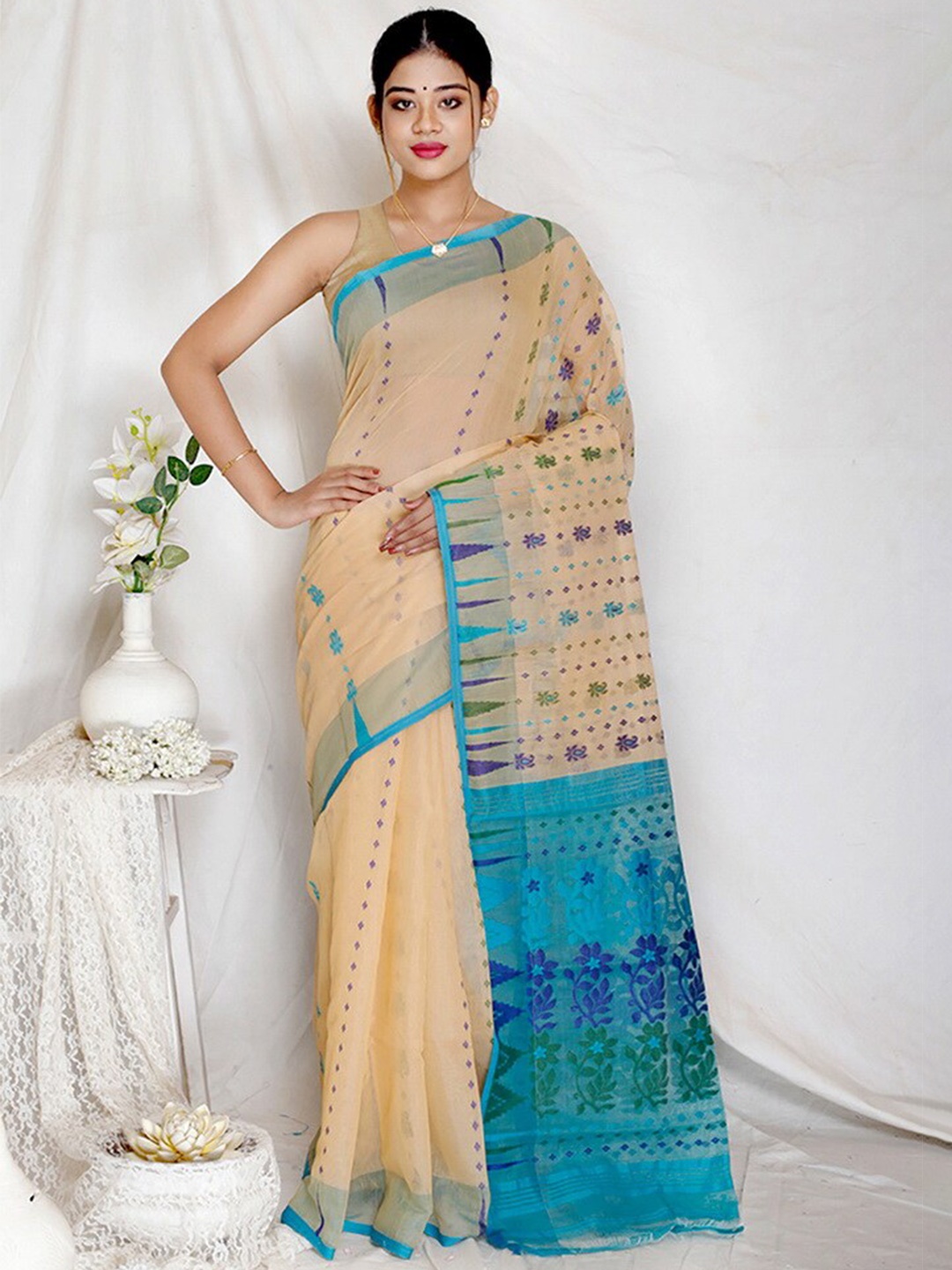 

AllSilks Woven Design Pure Cotton Taant Saree, Beige