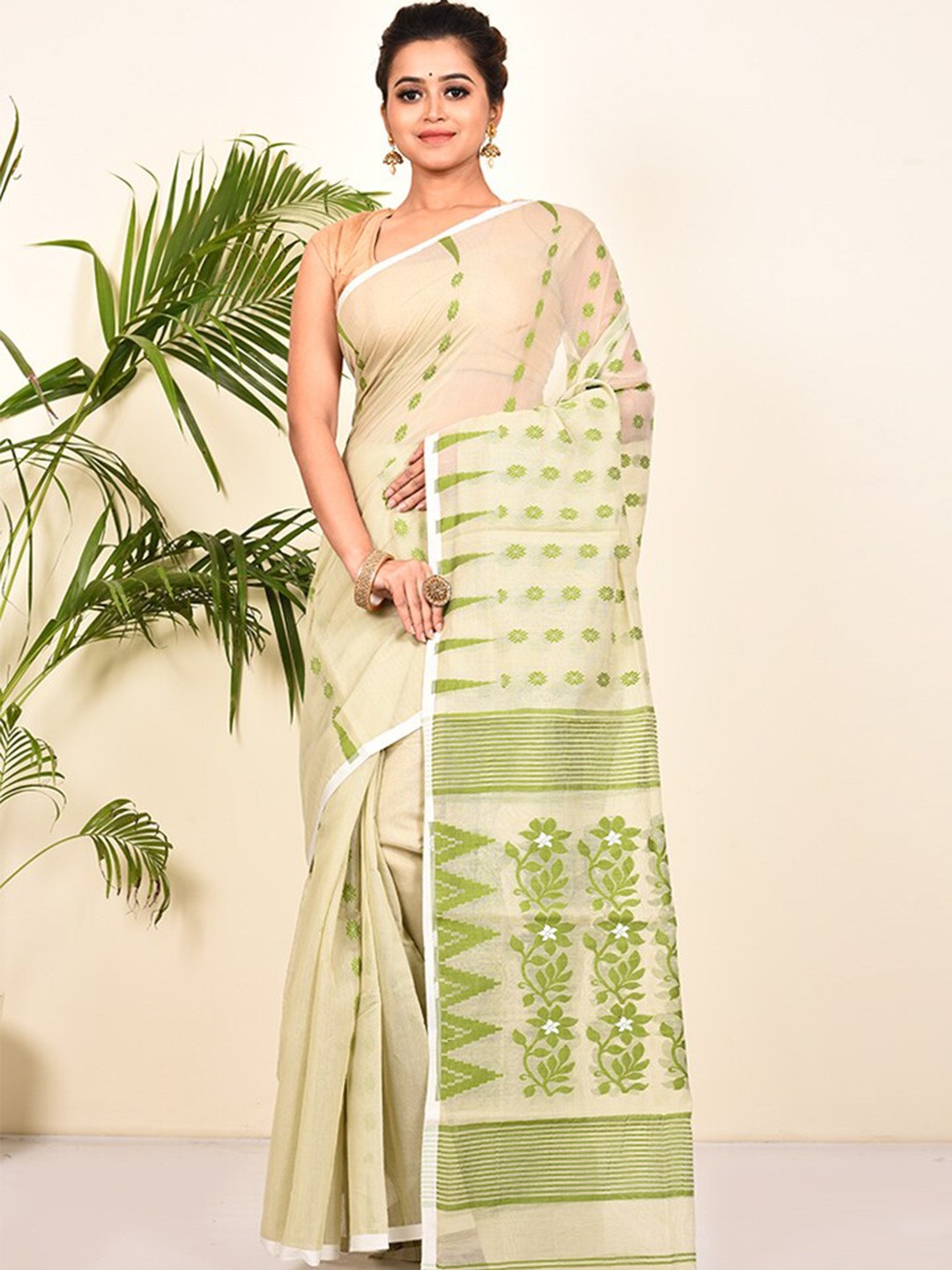 

AllSilks Woven Design Pure Cotton Taant Saree, Off white