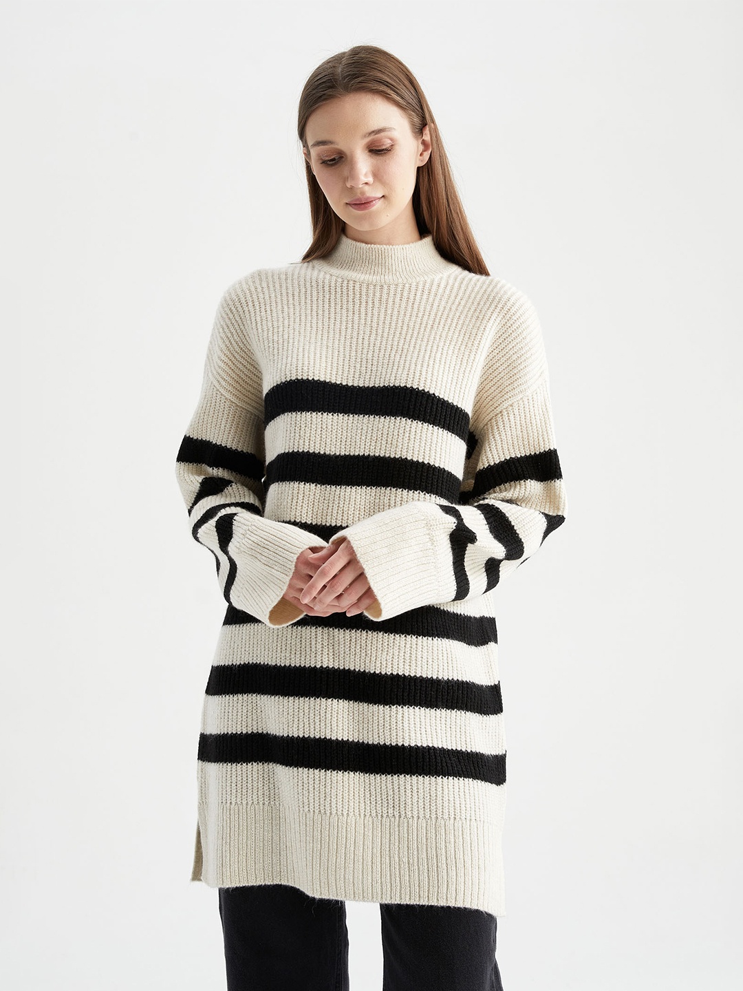 

DeFacto Women Striped Longline Pullover, White