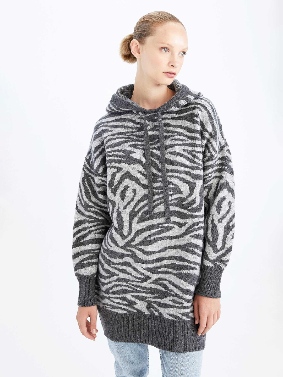 

DeFacto Women Printed Acrylic Hooded Longline Pullover, Grey