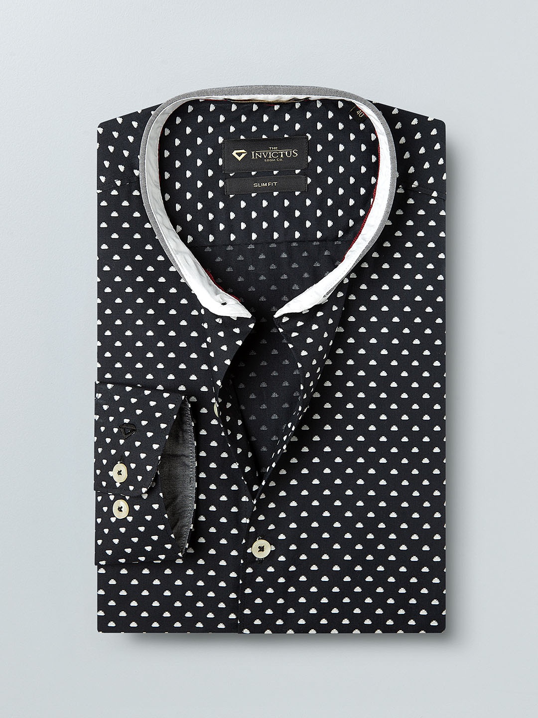 

INVICTUS Men Black & White Geo Printed Slim Fit Semiformal Shirt